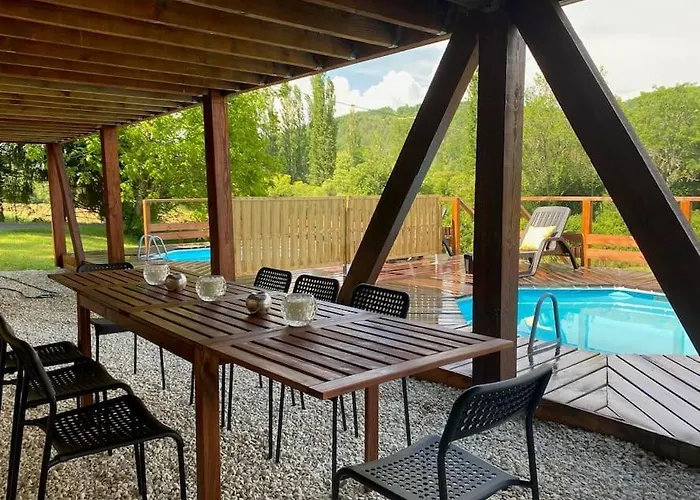 Nyaraló 3 Private Pool With Stunning Views!!